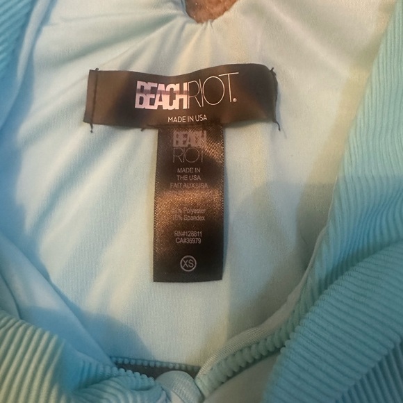 Beach Riot Bikini - Picture 5 of 8